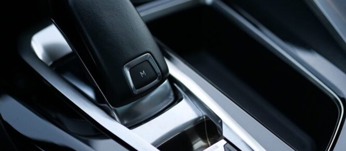 Comment_obtenir_plus_rapidement_votre_permis_de_conduire_avec_la_boîte_auto_?